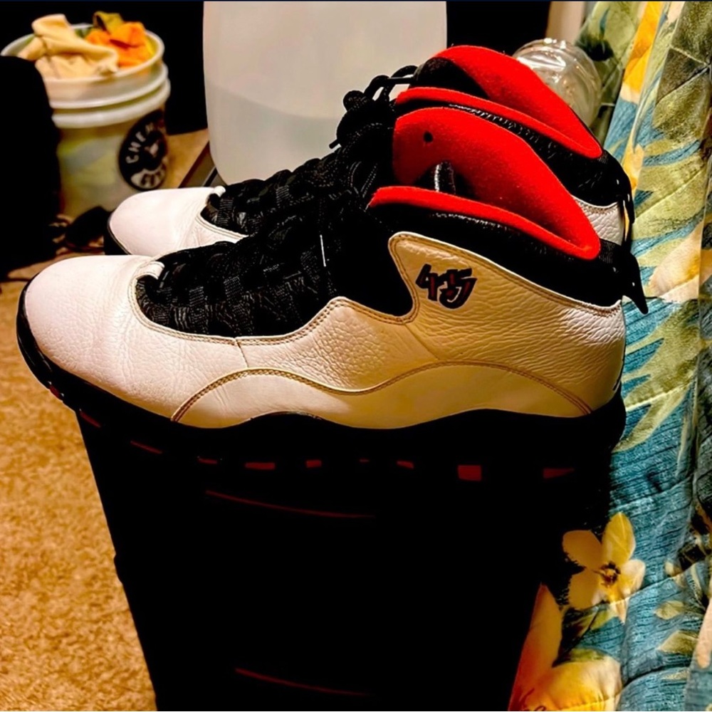 Retro Jordan’s double nickel 10’s